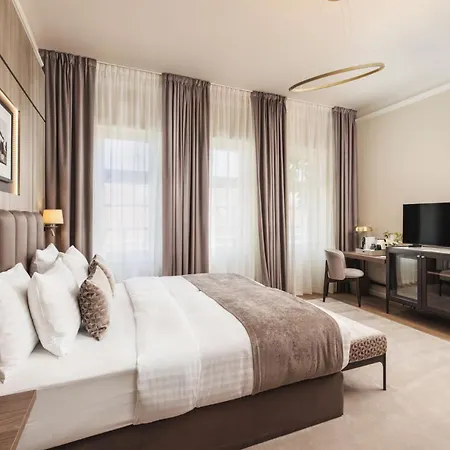 Anna Grand Hotel