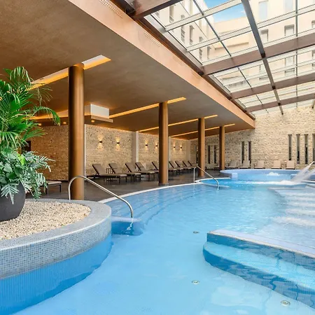 Hotell Anna Grand 5*